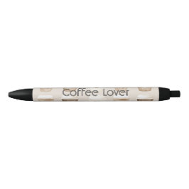 Koffiekopjes met hartvorm en room zwarte inkt pen