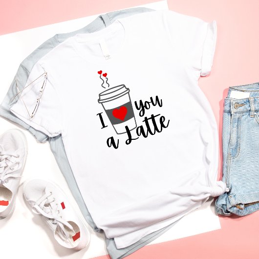 Koffieliefde. Grappige Schattigee Anti-Valentijnsd T-shirt