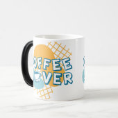Koffieliefhebber typografie magische mok (Voorkant links)