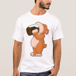 Koffiemok met een beer t-shirt