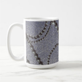 Koffiemok met parels en blauwe metalen vlekken