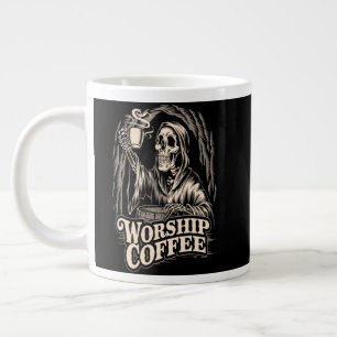 Koffieskelet aanbidden grote koffiekop