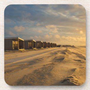 Kogelcabine bij zonsondergang aan de nederlandse k bier onderzetter