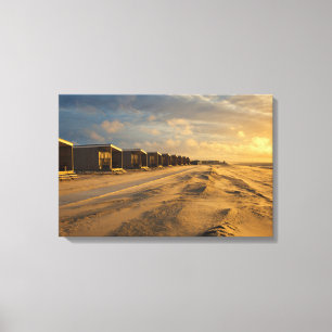 Kogelcabine bij zonsondergang aan de nederlandse k canvas afdruk