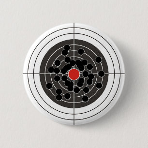 Kogelgaten in het doel - maar niet de stieren in h ronde button 5,7 cm