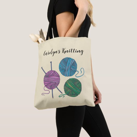 Kogels van garen en breinnaalden, gepersonaliseerd tote bag (Dichtbij)
