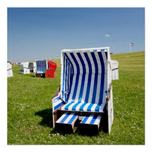 Kogelstoelen op het Noord-Zee Perfect Poster