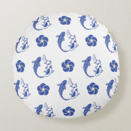 Koi Blossom Crest: Serene Blue Edition Rond Kussen