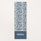 Koi Fish and Water Lily Blue Chinoiserie Monogram Yogamat (Voorkant)