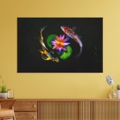 Koi Fish zwemt rond Lotus Flower in Zen Pond Canvas Afdruk (Insitu (Woonkamer))