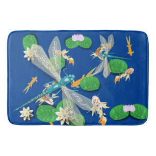 Koi Karper, Waterlelie en Blauwe Libellen Badmat