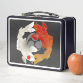 Koi met Mon japanese stijl (In situ)