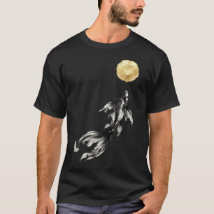 Koi-vissen en gouden maan t-shirt