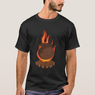 Koken in een kleipot op een houtvuur t-shirt