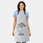 koken met sass schort zachtgrijs (Gedragen)