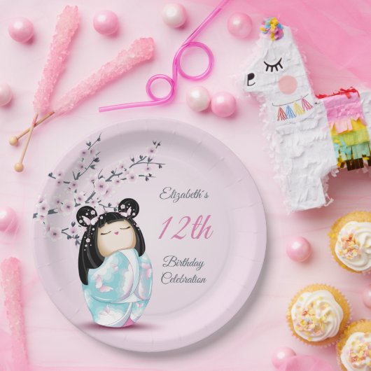 Kokeshi Doll Cherry Blossom | Geestdag meisje Papieren Bordje (Feest)