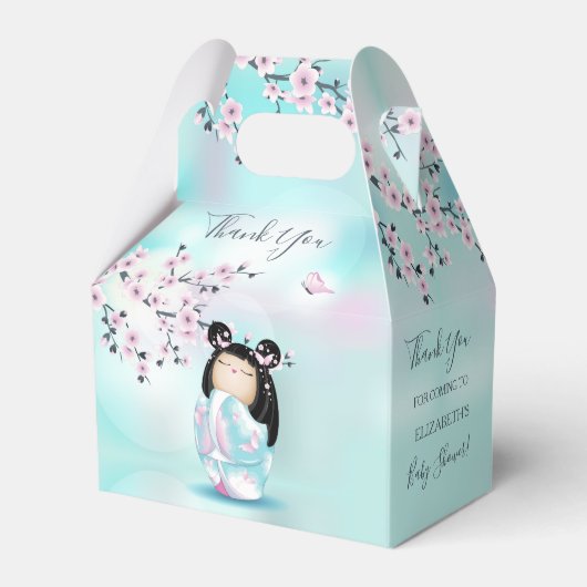 Kokeshi Doll Cherry Blossom | MeisjesBaby shower Bedankdoosjes (Achterkant)