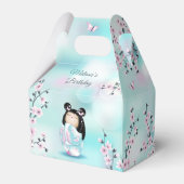 Kokeshi Doll Cherry Blossom Turquoise Bedankdoosjes (Achterkant)