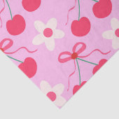 Kokette kersen met rode linten en witte bloemen tissuepapier (Detail)