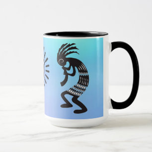Kokopelli met het inheemse Amerikaanse zonnesymboo Mok