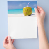 Kokoscocktail op het strand flyer (Hand)