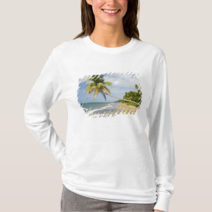 Kokosnoot Grove Beach in Cades Bay, met St. 2 T-shirt