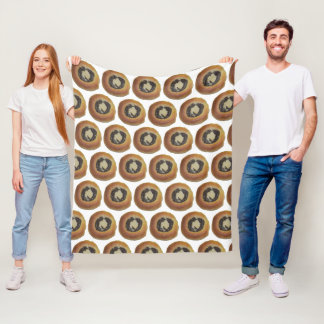 Kolache Fleece Throw Deken