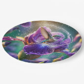 Kolibrie Baden In Een Iris Papieren Bordje (Gekanteld)