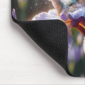 Kolibrie baden in een irisbloesem muismat (Hoek)