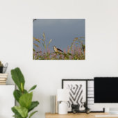 Kolibrie in Grassen Blauwe Lucht Aangepaste naam Poster (Thuiskantoor)