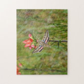 Kolibrie Moth op Indiase verfkwast Wildflower Legpuzzel (Verticaal)