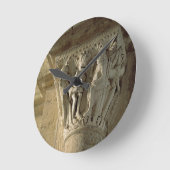 Kolomkapitaal, met afbeelding van St. Benedict die Ronde Klok (Hoek)