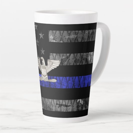 Kolonel Thin Blue Line Distress Vlag Latte Mok (Rechterhoek)