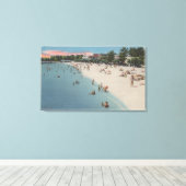 Koloniaal strand, VA - Zonnebaden en Zwemmen Canvas Afdruk (Insitu (Houten vloer))