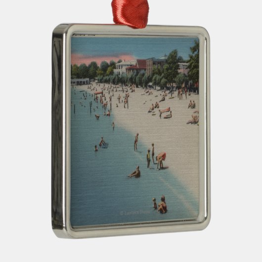 Koloniaal strand, VA - Zonnebaden en Zwemmen Metalen Ornament (Rechts)