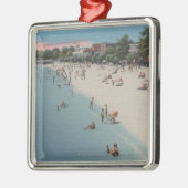 Koloniaal strand, VA - Zonnebaden en Zwemmen Metalen Ornament (Links)