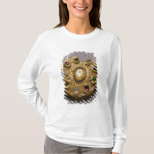 Kolt medallion, goudset met parels en t-shirt