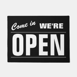 Kom binnen We zijn opendeurmat voor de opening van Deurmat