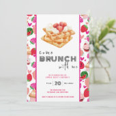 Kom Brunch With Me wit roze verjaardagsuitnodiging Kaart (Staand voorkant)