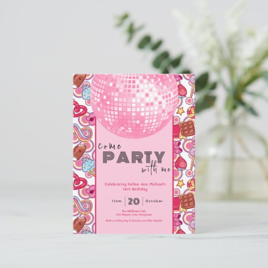 Kom Feest Met Mij roze verjaardagsuitnodiging Briefkaart (Staand voorkant)