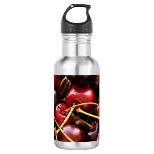 kom met kersen waterfles