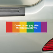 Kom naar de homo kant... we hebben regenbogen. bumpersticker (Op auto)