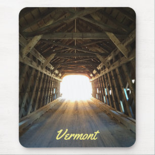 Kom naar het licht - Vermont Covered Bridge Muismat