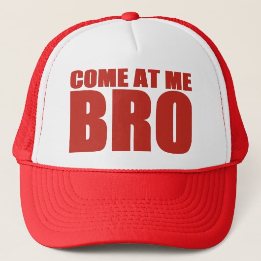 KOM NAAR ME BRO Trucker Hat (rood) Pet (Voorkant)