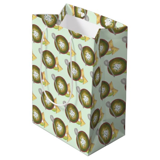 Kom van Green Chili Chili Chile Verde Cookoff Medium Cadeauzakje (Achterkant Gekanteld)