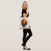 Komische Haan met Oranje Zon Tote Bag (Op model)