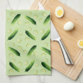 Komkommers, cukes, groene groenten theedoek (Quarter Fold)