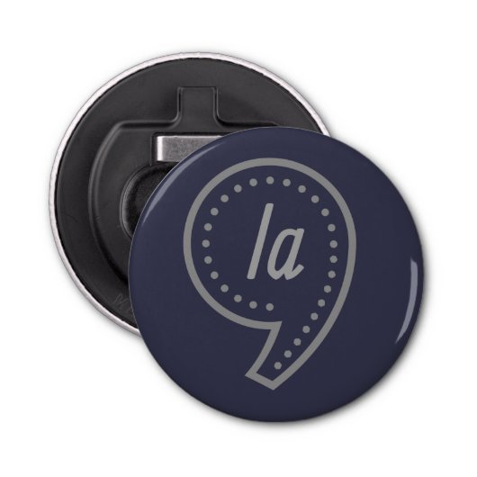 Komma als Kamala Harris Button Flesopener (Voorkant)