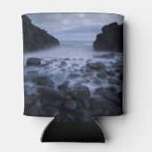 Kommen en Rocks langs de Ocean Shoreline Blikjeskoeler (Achterkant)