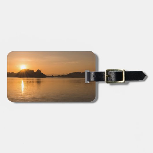 Komodo-eiland bij zonsondergang bagagelabel (Voorkant horizontaal)